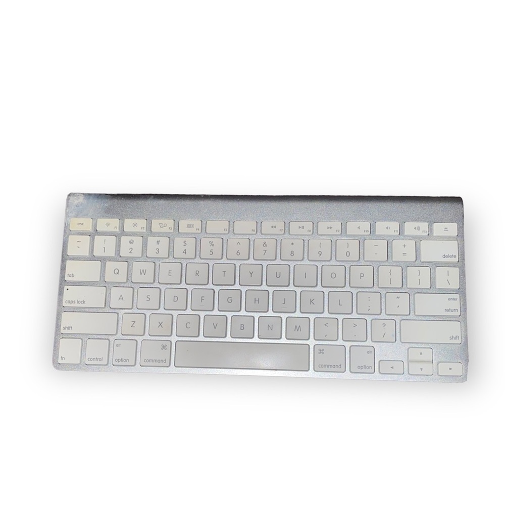 𝅺Genuine Apple Wireless Bluetooth Keyboard Mac Aluminium